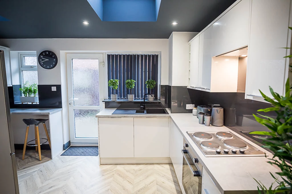 Hope Street **Available August 2025 - 4 Bedrooms** Lancaster