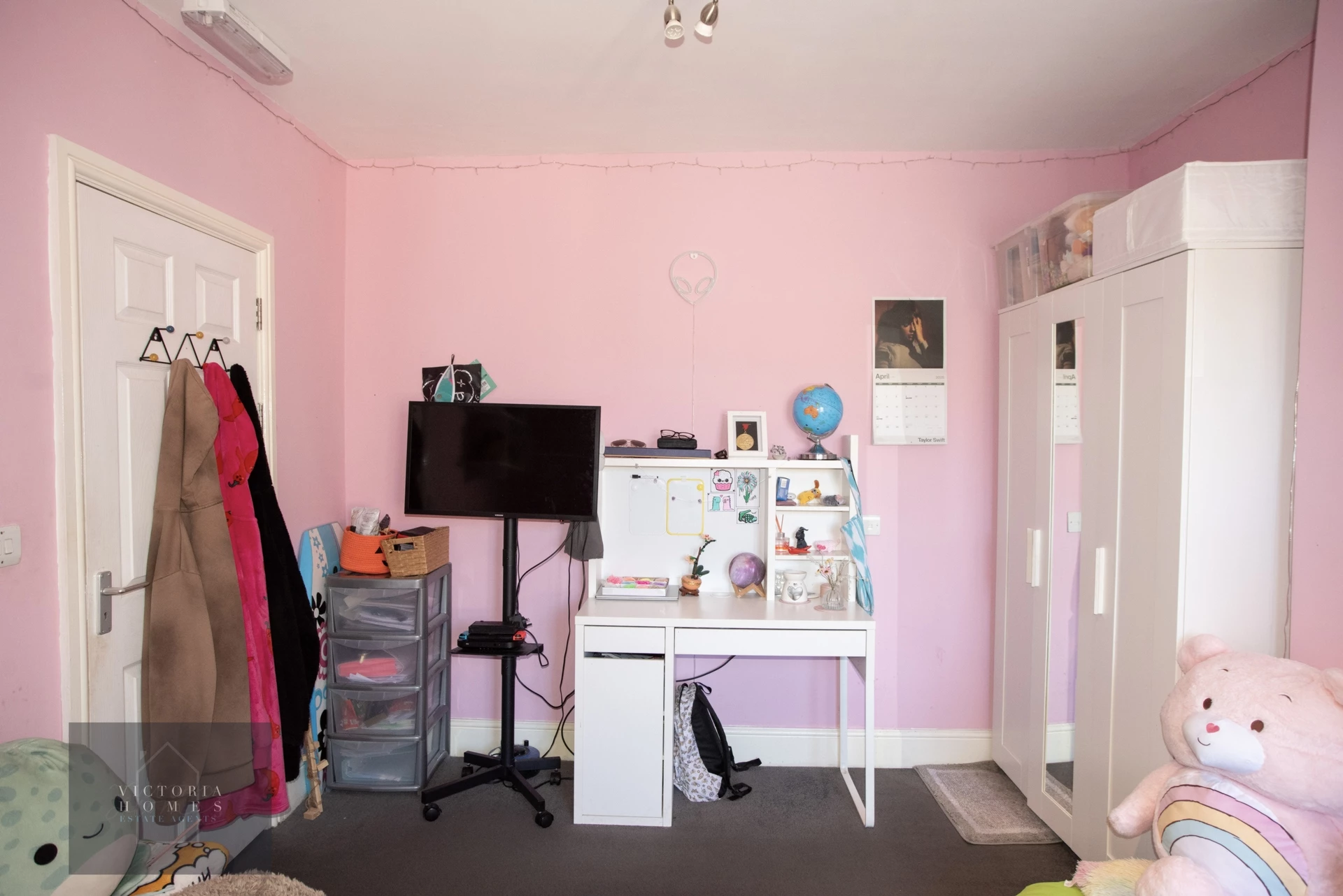 Photo 33