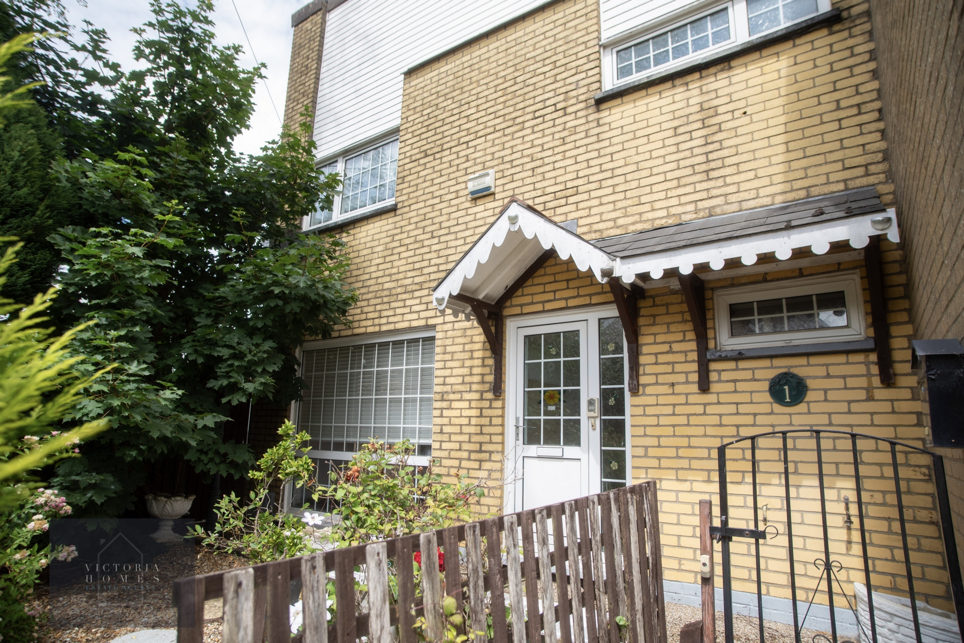 Property photo: Scwrfa, Tredegar, NP22