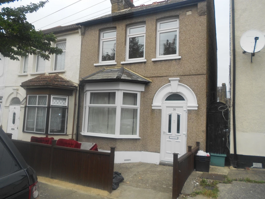 Mayville Road Ilford IG1