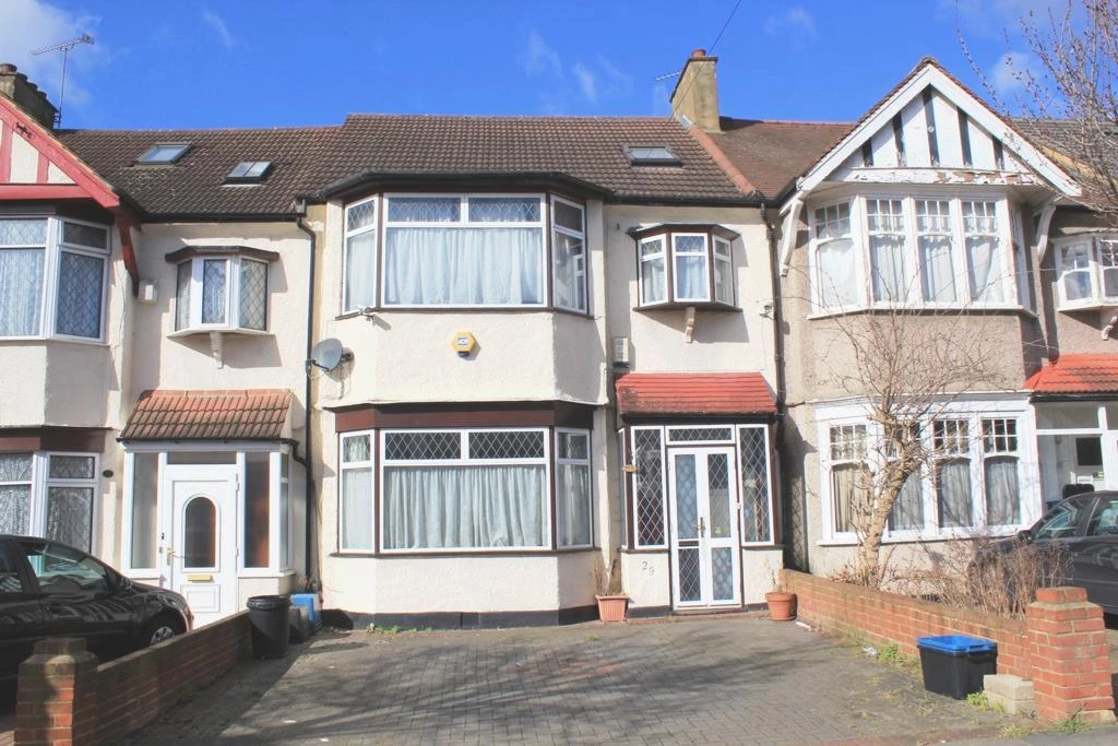 Lynton Crescent Gants Hill IG2