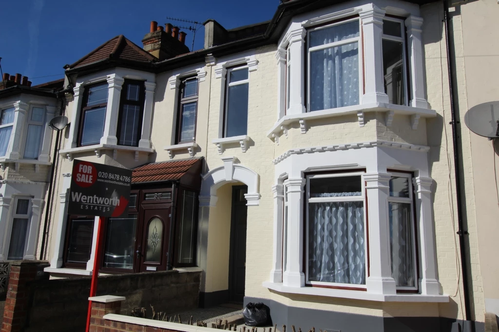 Henley Road Ilford IG1