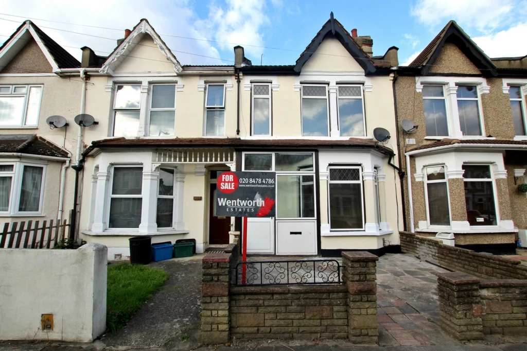Kingston Road Ilford IG1