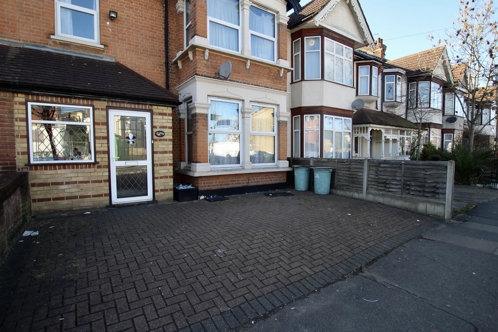 Wanstead Park Road Ilford Redbridge IG1