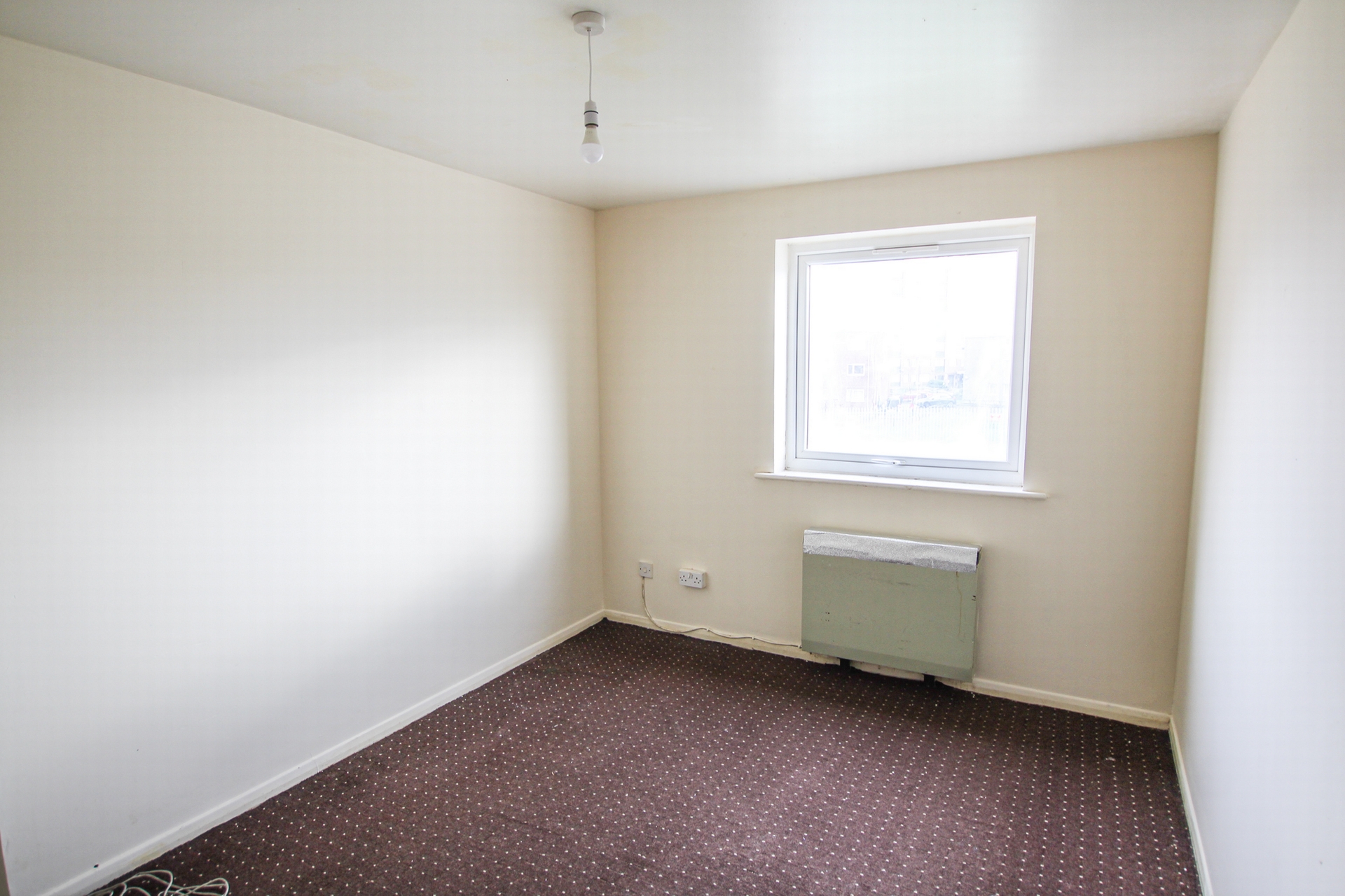 Property For Sale Gurney Close, Barking, IG11 2 Bedroom Flat through