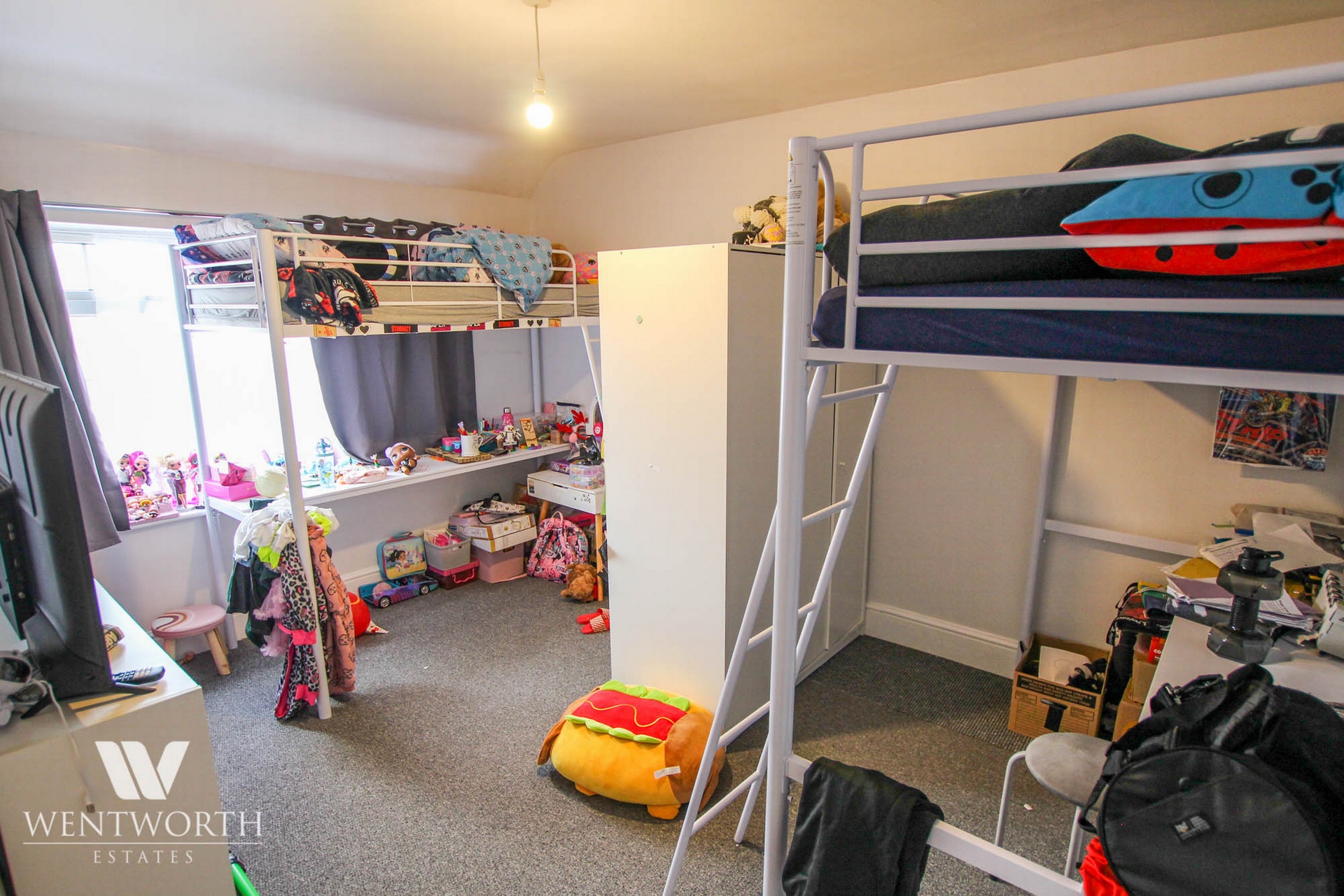 Photo 12