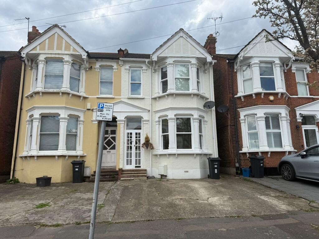 Property photo: London, IG8