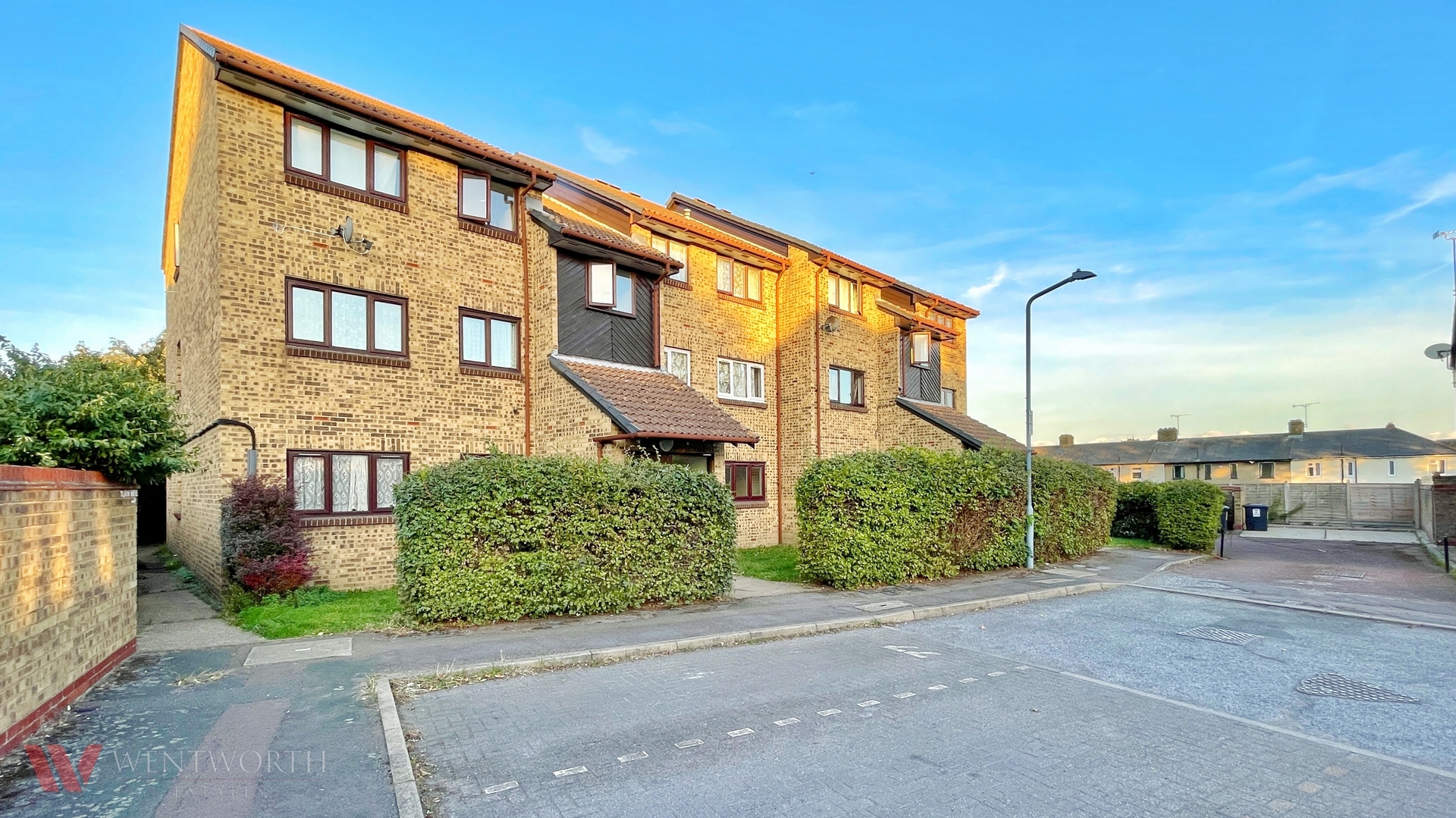 Property photo: Dagenham, RM8