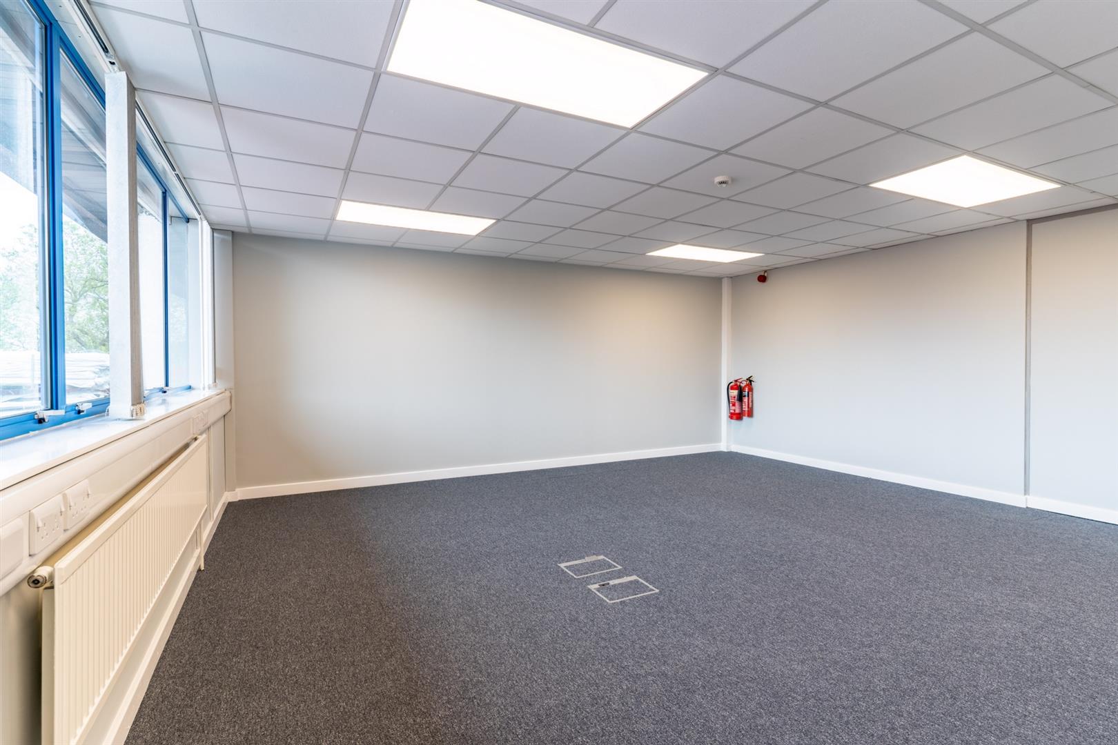 Commercial Property To Let Alcester Heath,Alcester,B49 Office through