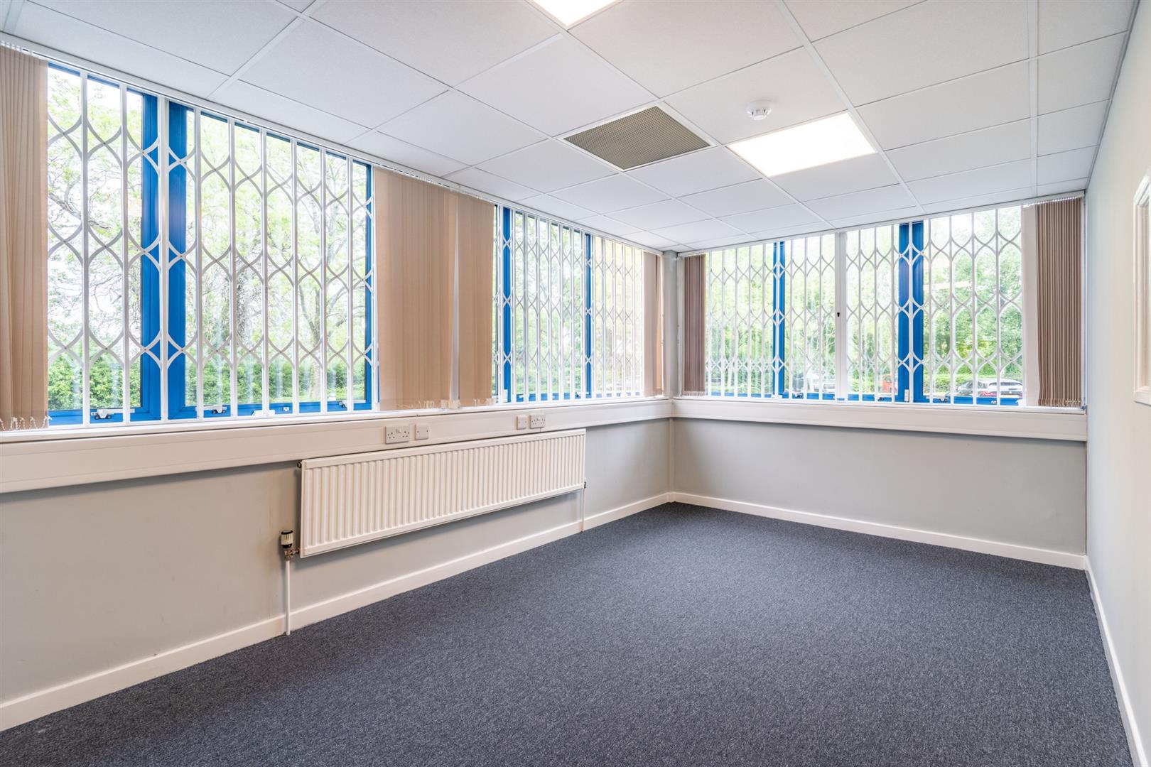 Commercial Property To Let Alcester Heath,Alcester,B49 Office through