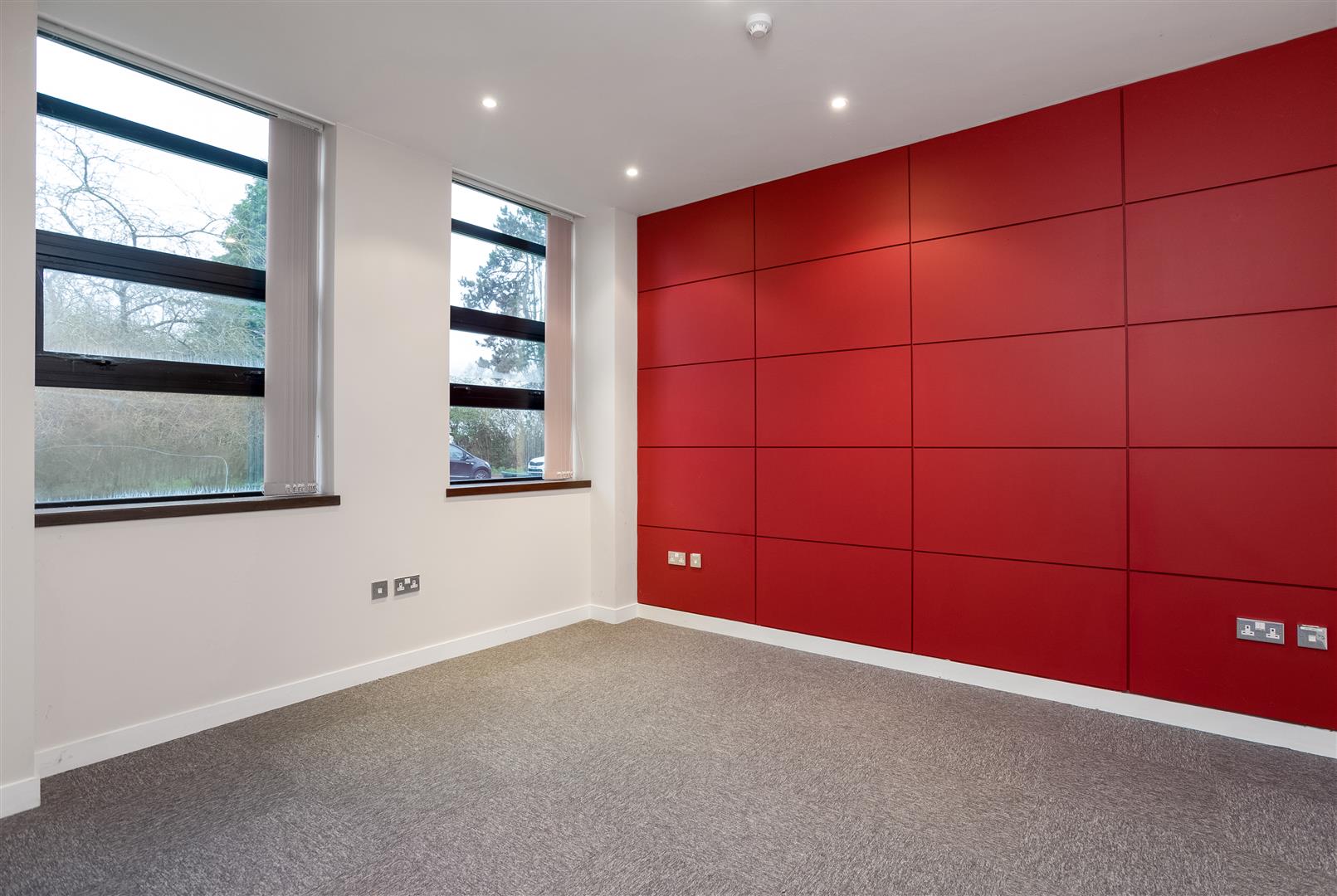 Commercial Property To Let Weston Hall Road,Bromsgrove,B60 Office