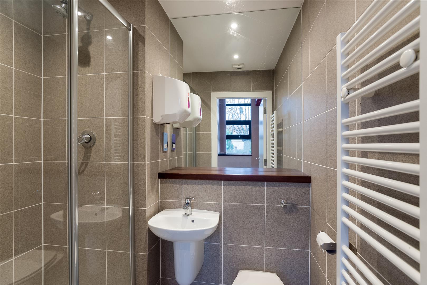 Commercial Property To Let Weston Hall Road,Bromsgrove,B60 Office