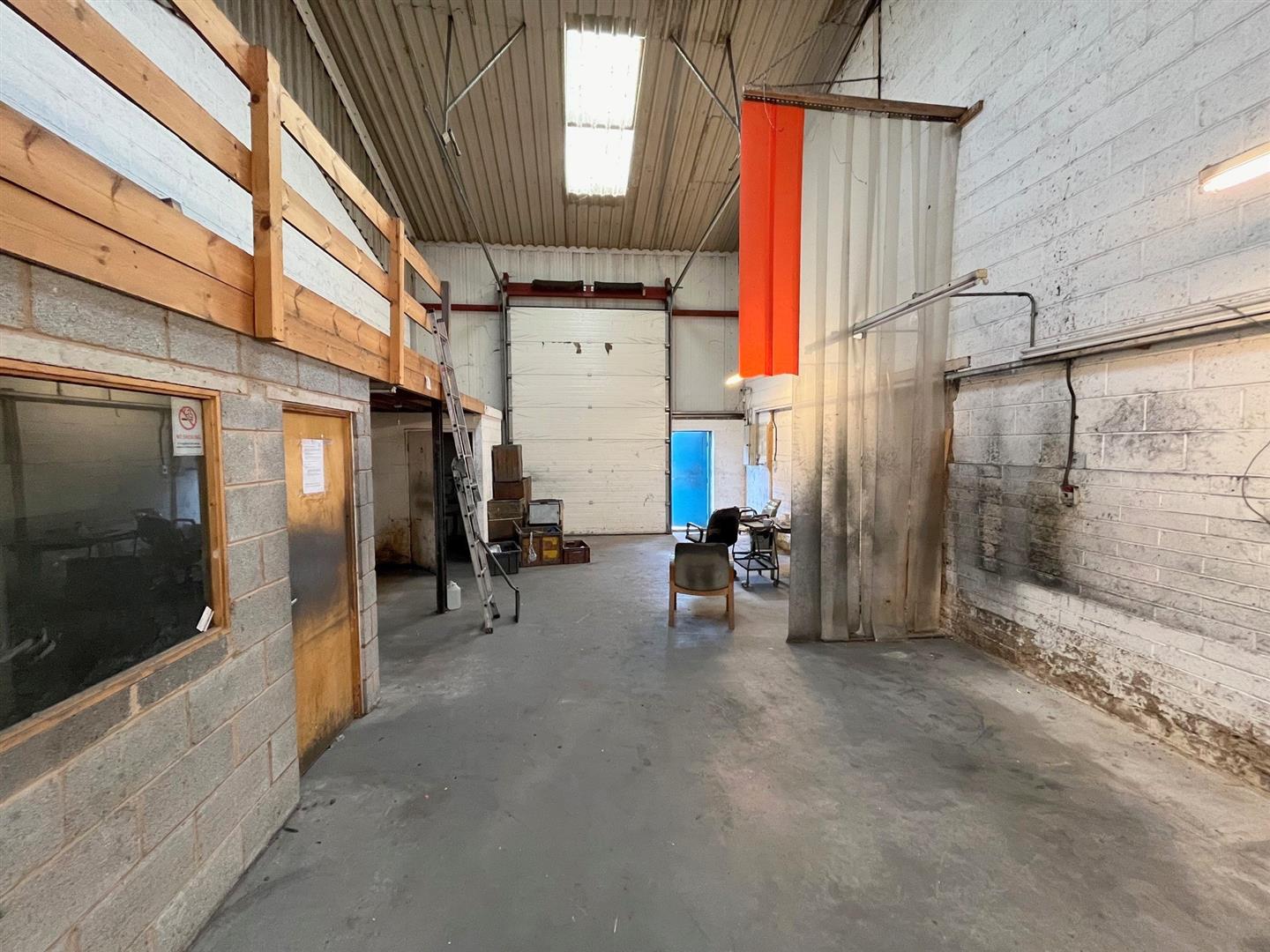 Commercial Property To Let Weights Lane,Redditch,B97 Industrial Unit