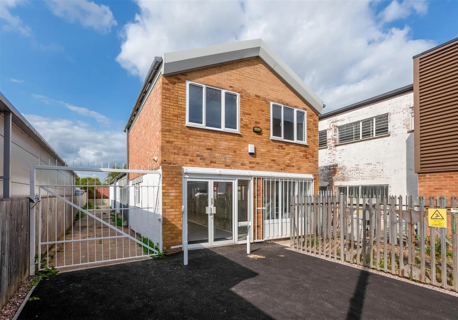 13-15 Western Road 08.25 1797-1.jpg