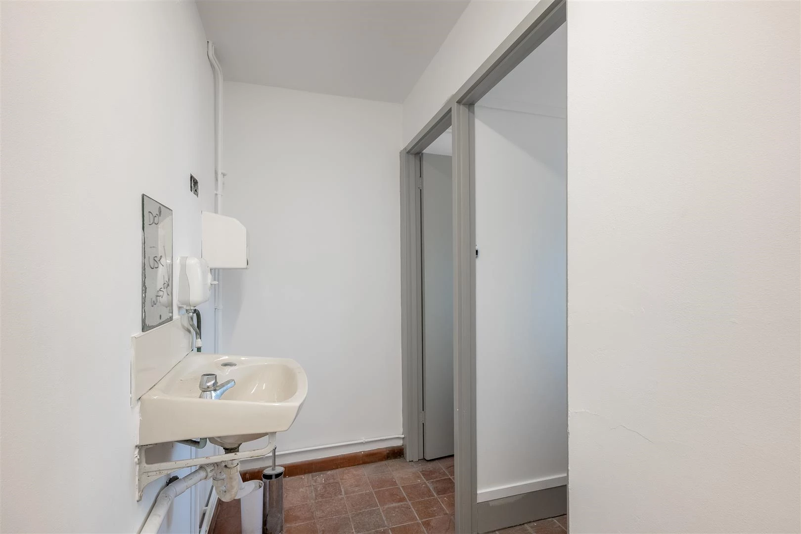 13-15 Western Road-1672-16.jpg