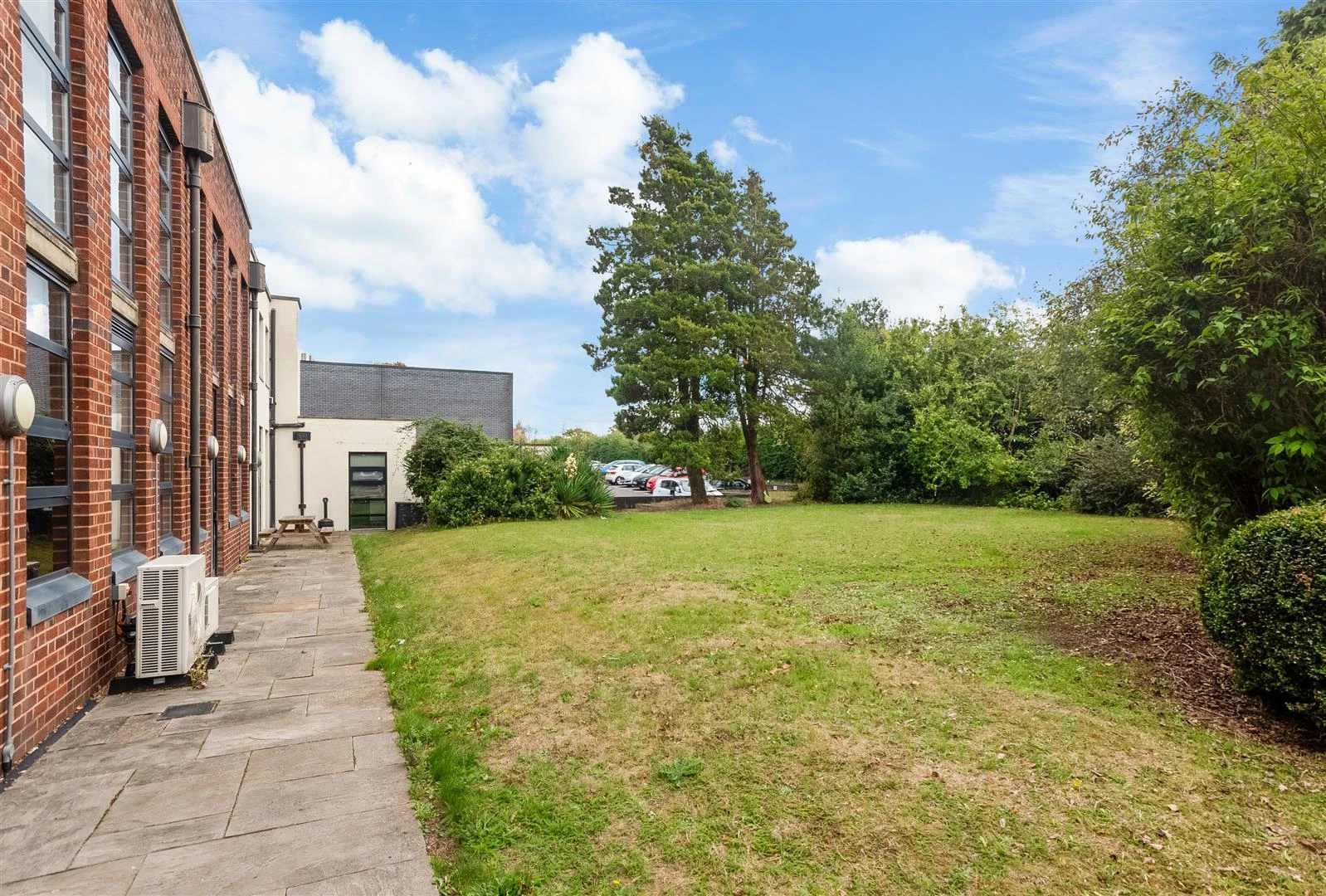 7 Greenbox 1857-19.jpg