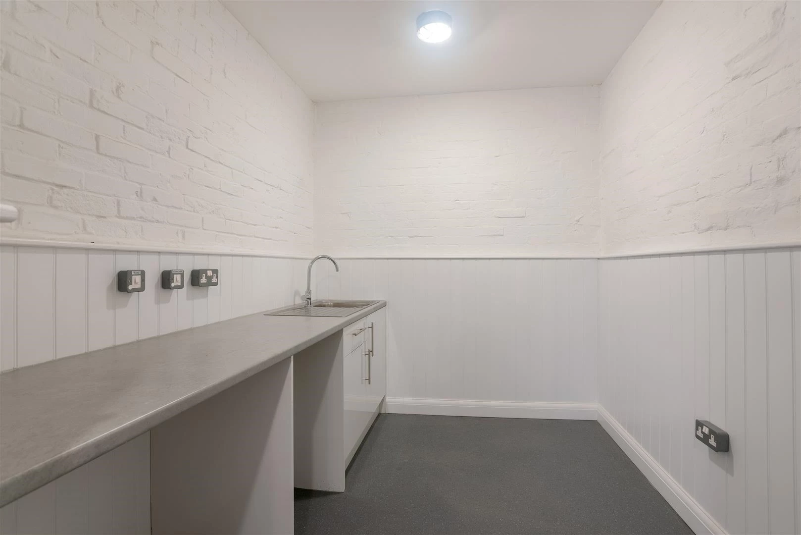 1A Henley Street-4.jpg