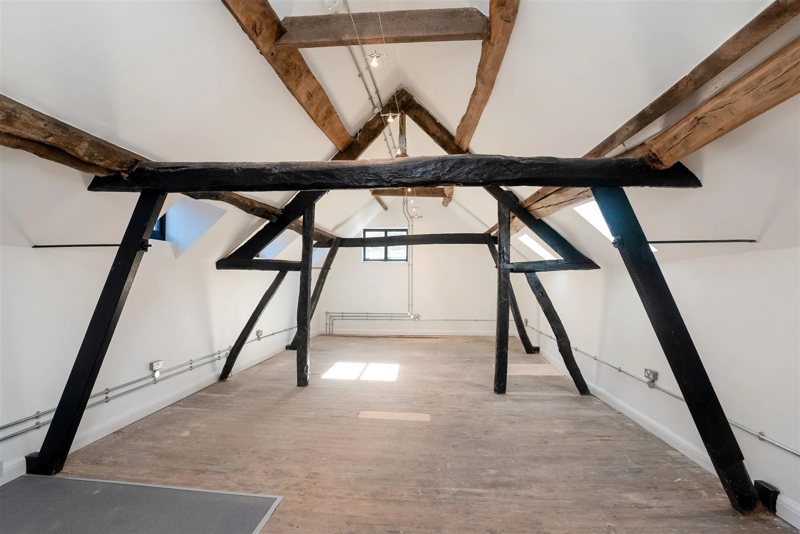 1A Henley Street-7.jpg