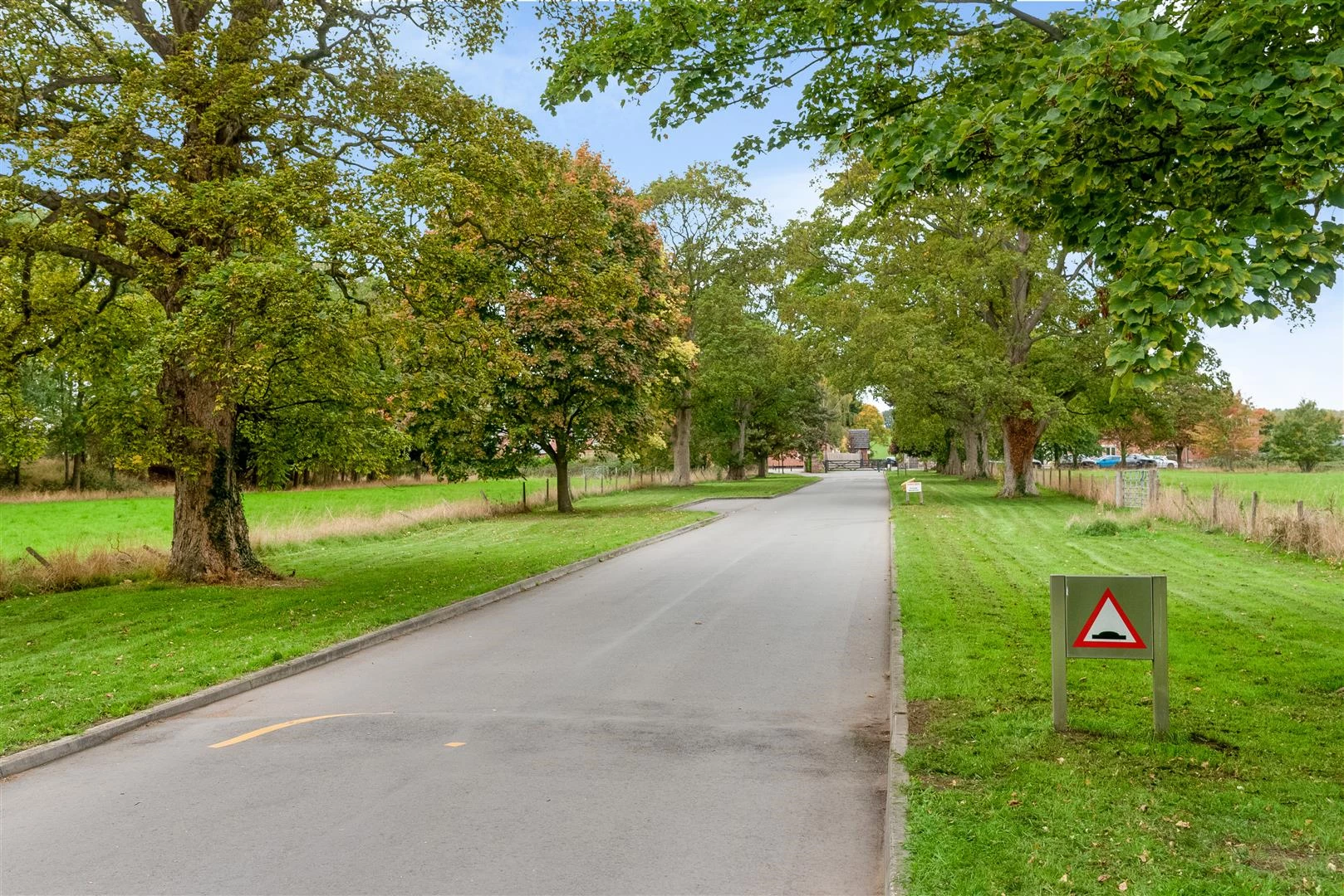 Unit 2 Lauriston Business Park 1907-2.jpg