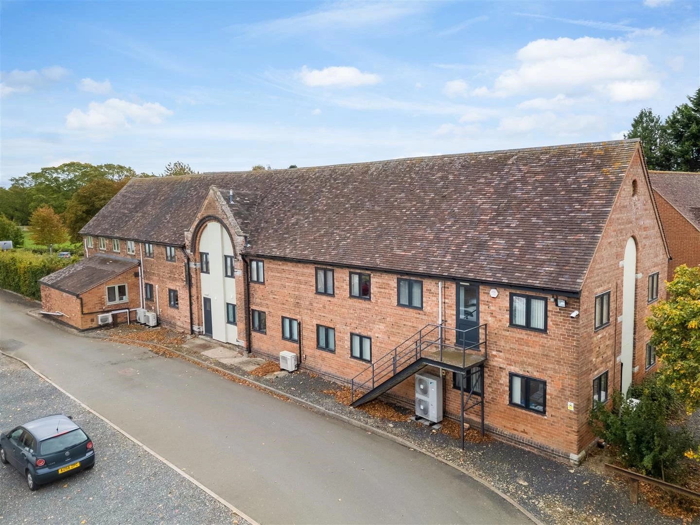 Unit 2 Lauriston Business Park 1907-9.jpg