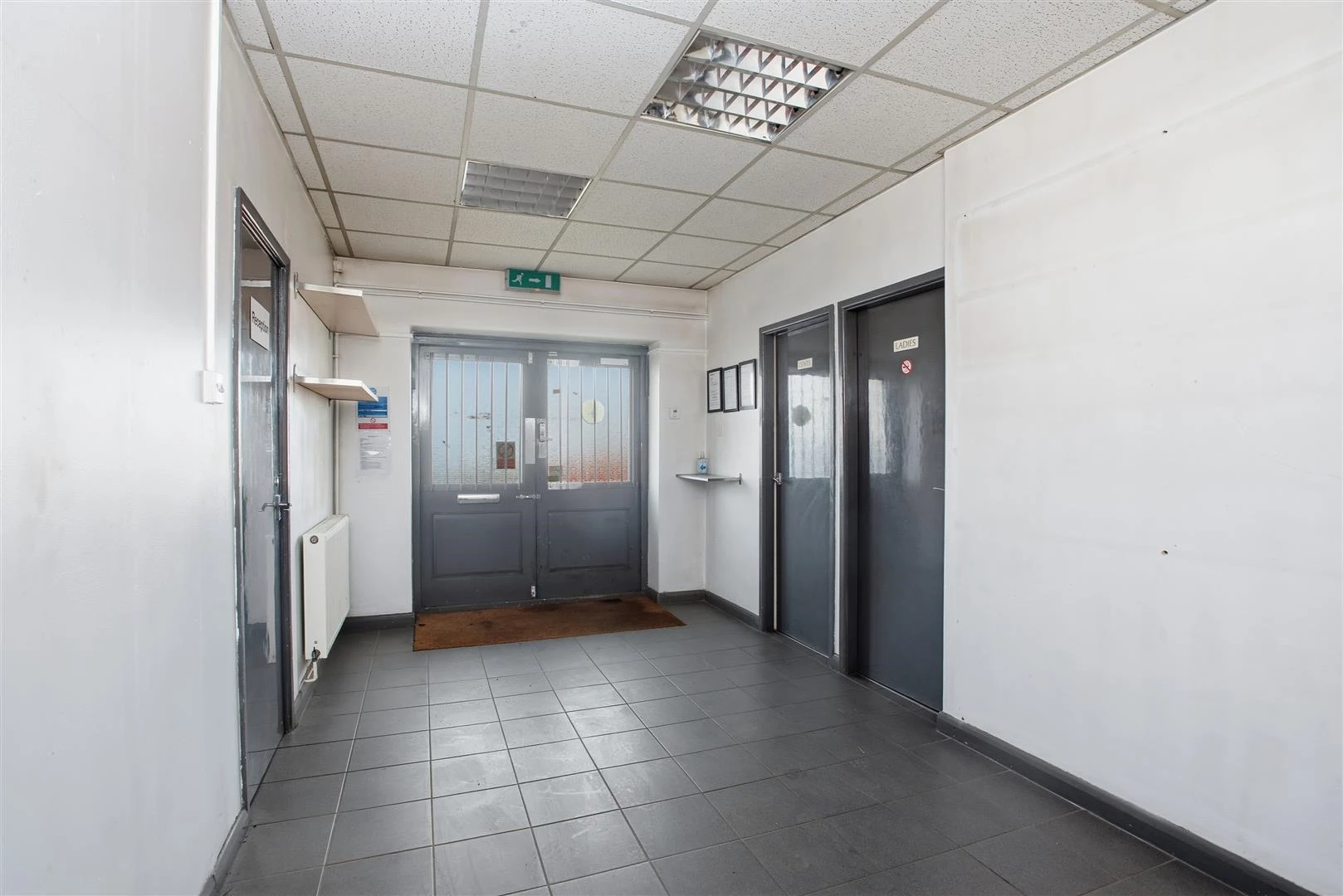 Unit 17 Kinwarton Farm 2036-13.jpg