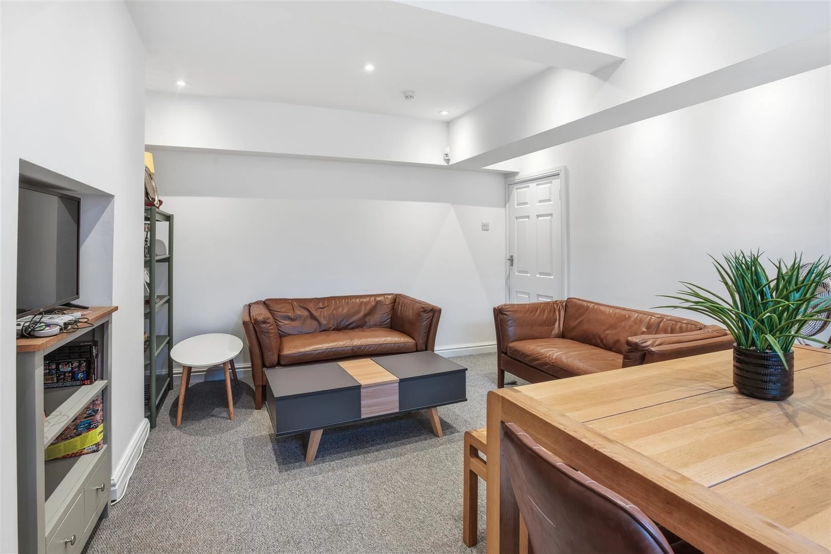 10 Church Street Alcester 2066-20.jpg