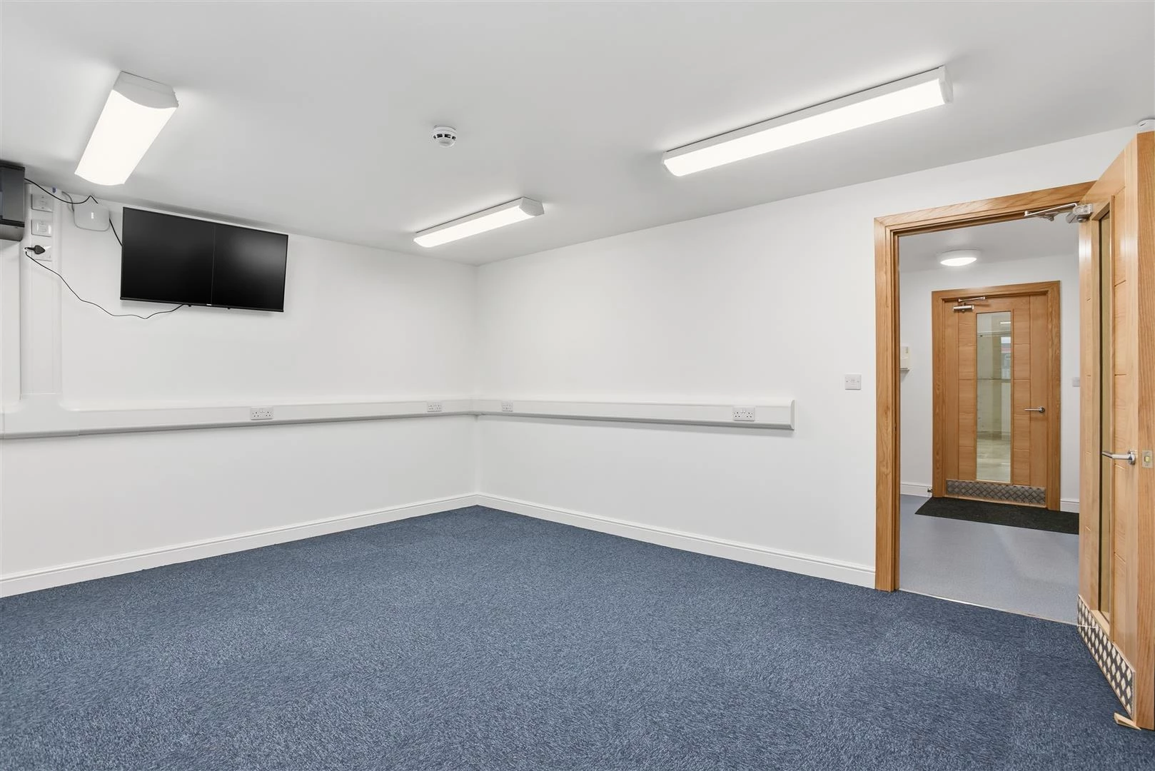 013_Unit 1A The Halt 2105.jpg