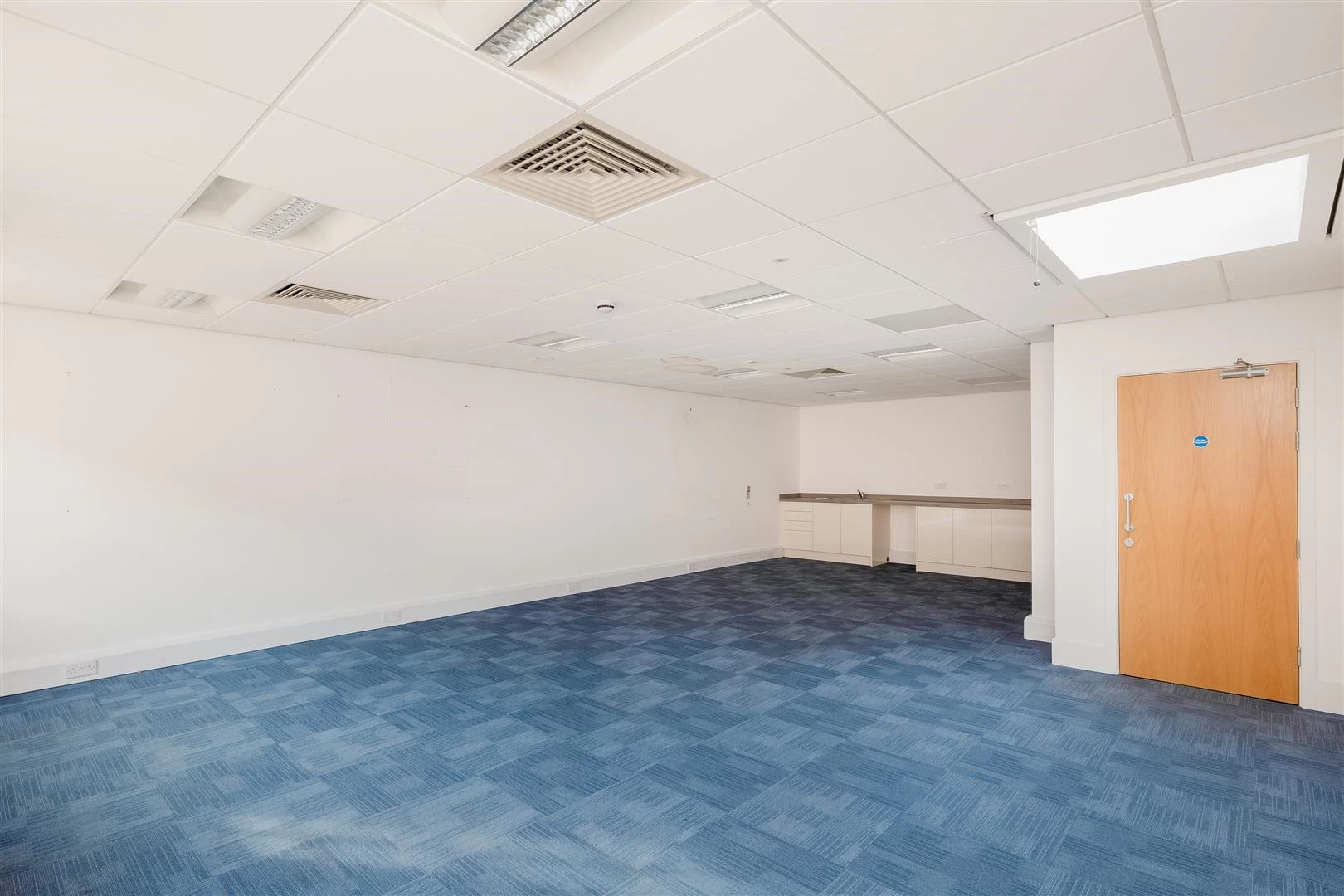 1st & 2nd Floor, Kings House 2117-16.jpg