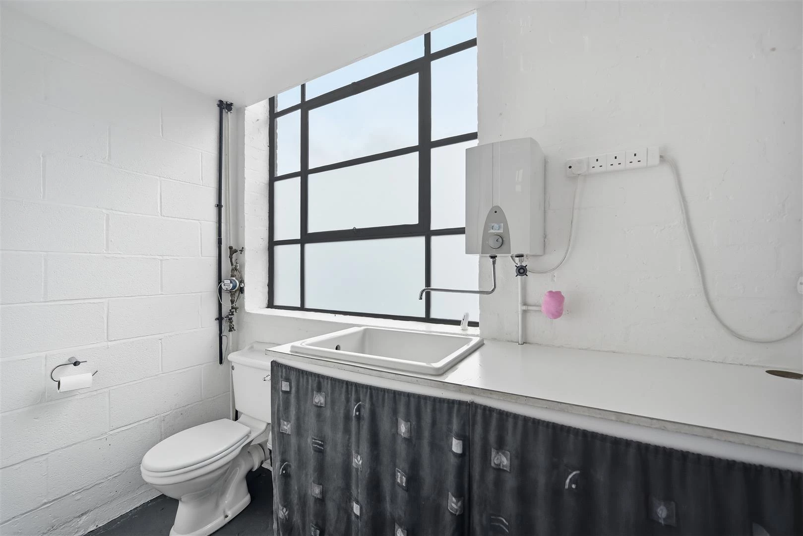 Ridgeway Trading Estate 2123-14.jpg