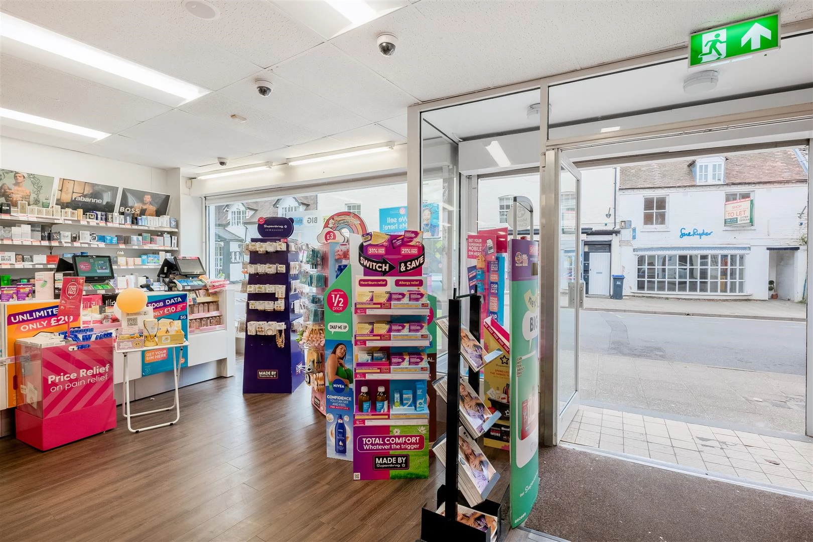 41-43 High Street 2256-6.jpg