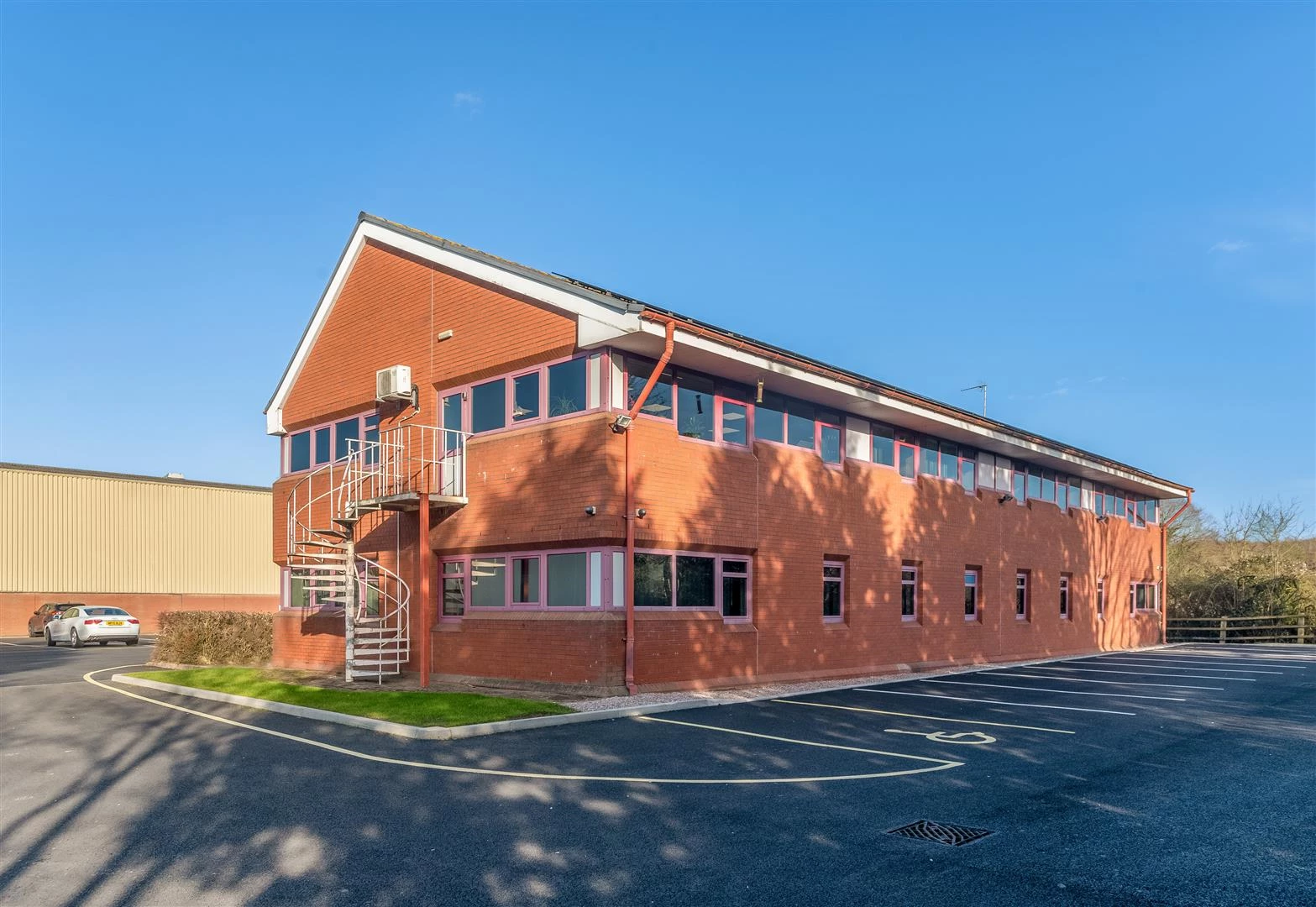 3123 Severn Court Offices-2.jpg