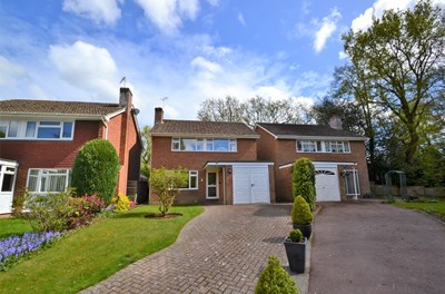 Property details: Let Agreed - Lindfield, RH16 Property photo: Lindfield, RH16