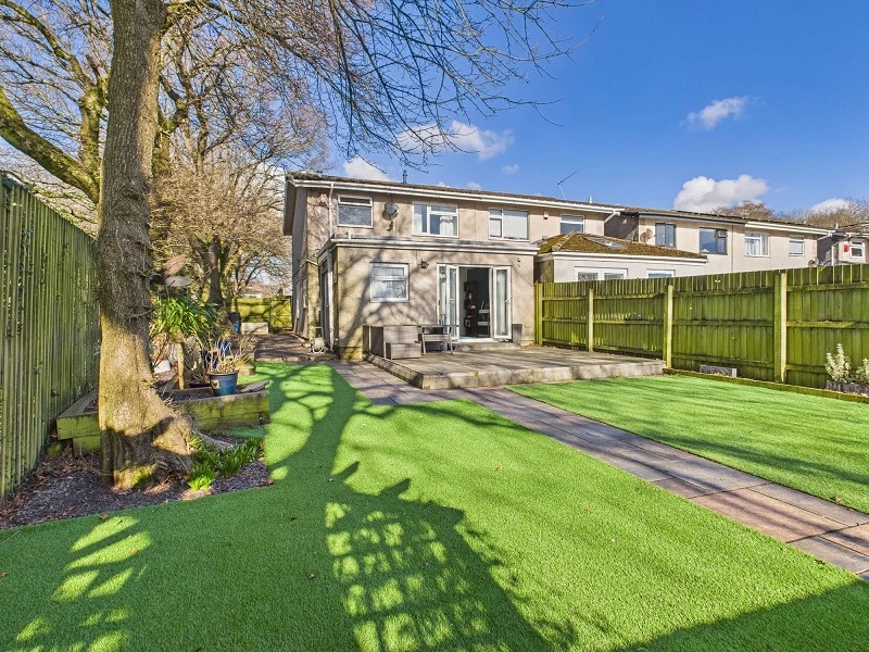 Similar Property: Semi Detached in Cardiff