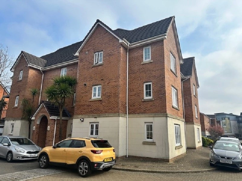 Similar Property: Flat in Cardiff