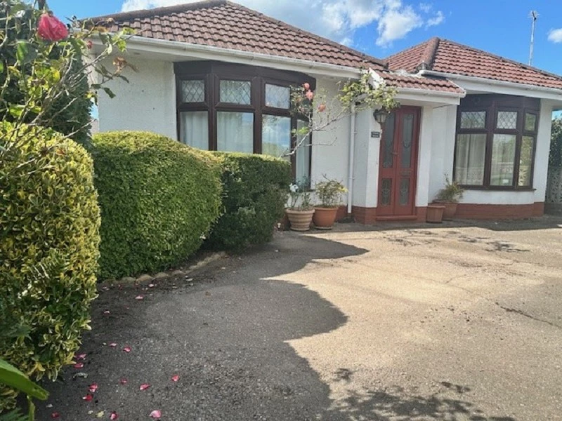 Similar Property: Detached Bungalow in Cardiff
