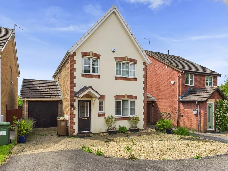 Similar Property: Detached in Caerphilly