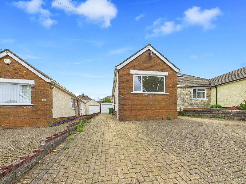 Similar Property: Semi Detached Bungalow in Cardiff