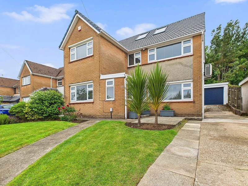 Similar Property: Detached in Cardiff