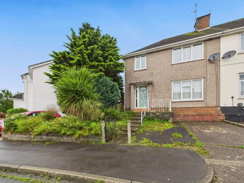 Similar Property: Semi Detached in Cardiff