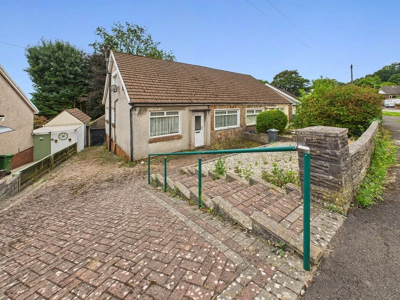 Similar Property: Semi Detached Bungalow in Cardiff