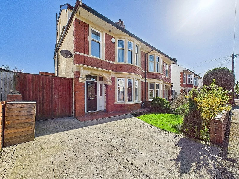 Similar Property: Semi Detached in Cardiff