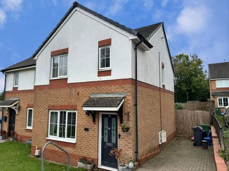 Similar Property: Semi Detached in Cardiff
