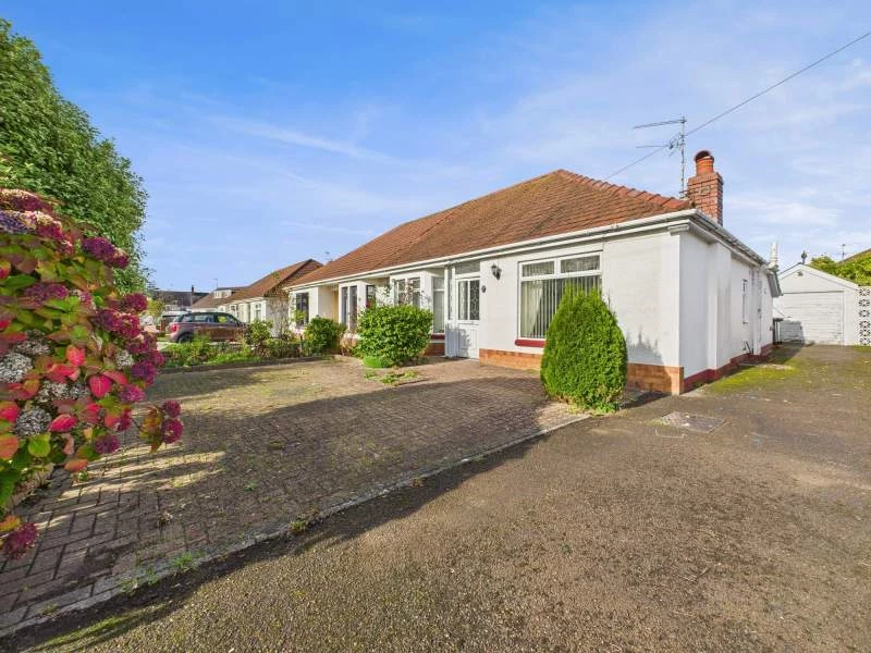 Similar Property: Semi Detached Bungalow in Cardiff