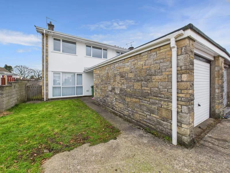 Similar Property: Semi Detached in Rhiwbina