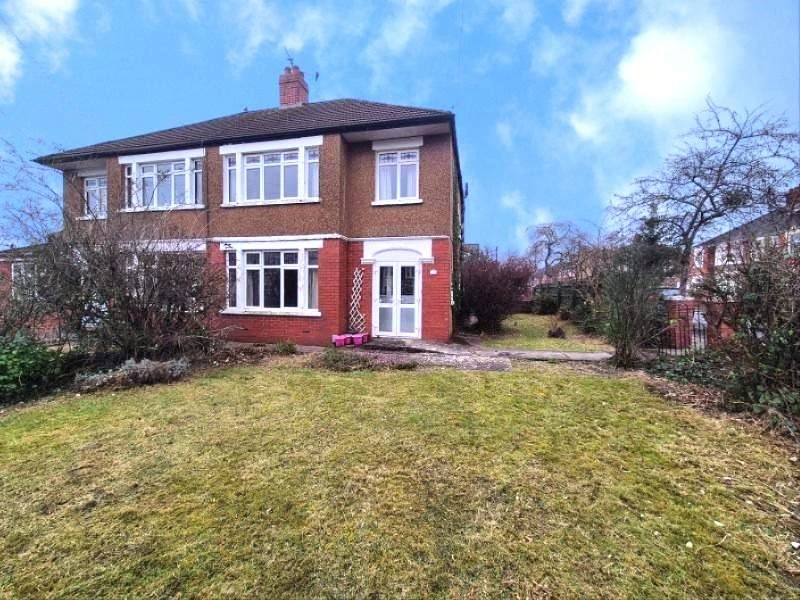 Similar Property: Semi Detached in Cardiff