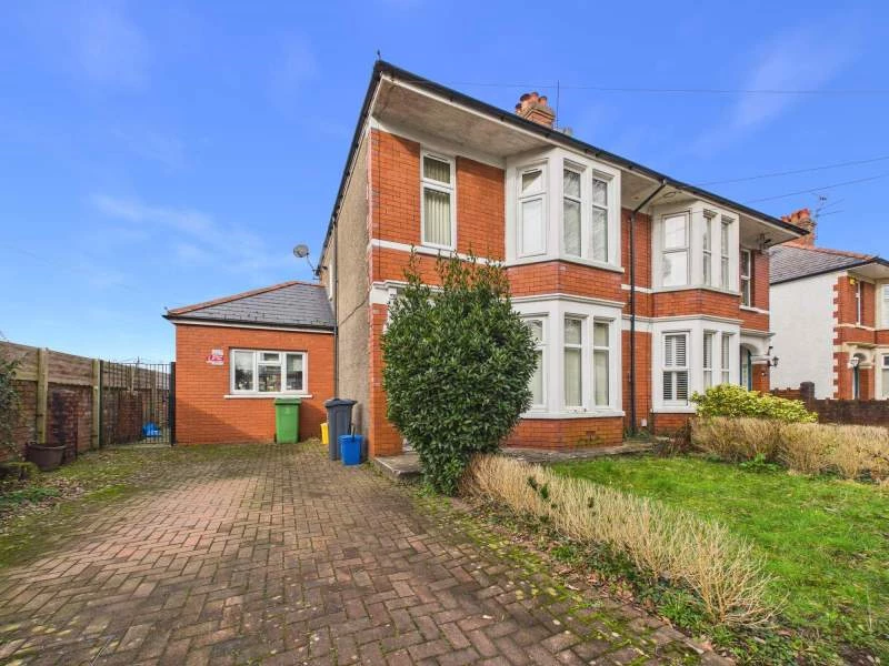 Similar Property: Semi Detached in Cardiff