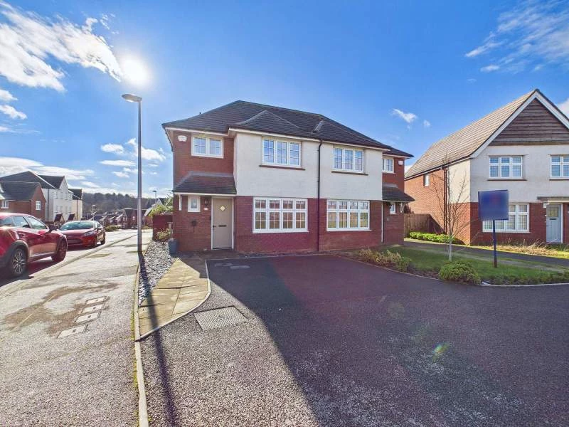 Similar Property: Semi Detached in Cardiff