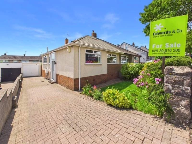 Similar Property: Semi Detached Bungalow in Cardiff