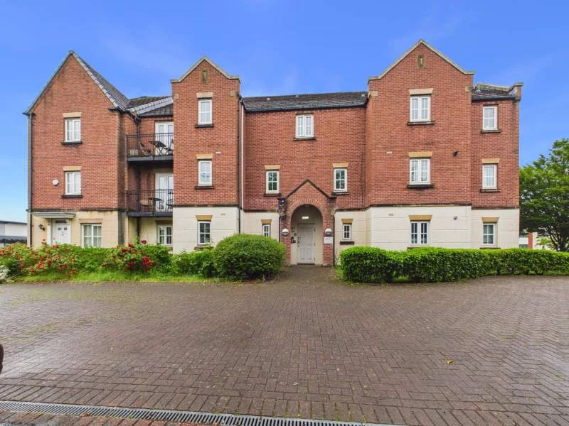 Similar Property: Flat in Heath