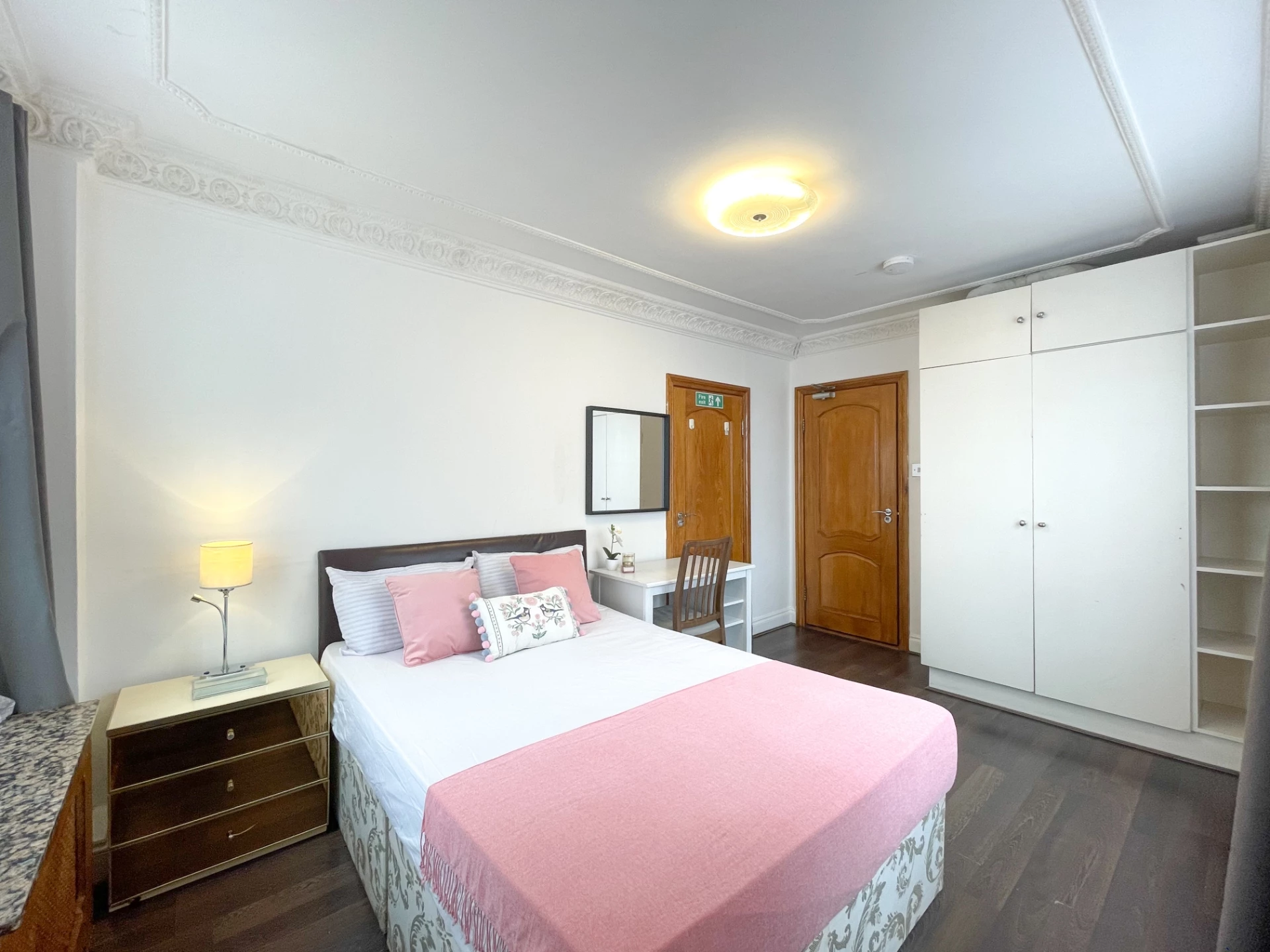 Similar Property: Double Room in Marble Arch